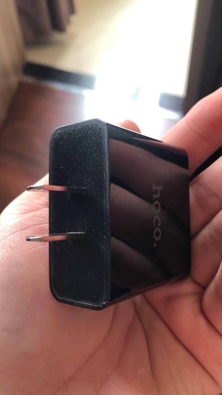 Cảm thấy hài lòng, nhỏ gọn, tiện dụng đi đâu xài cũng được.