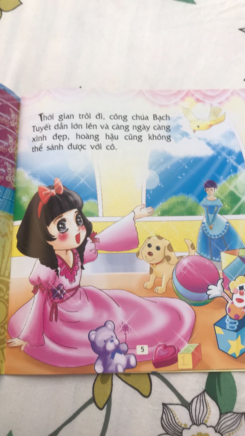 Hình vẽ kiểu người lớn, truyện dễ đọc, dễ thương