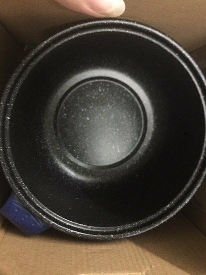 Mua 2 nồi đẹp luôn ạ
Chống dính vẫn đá nồi 2 nấc nhiệt, đun thử nước thì sôi rất nhanh 
Shop đóng gói cẩn thận giao hàng đúng hẹn mình rất thích sản phẩm này