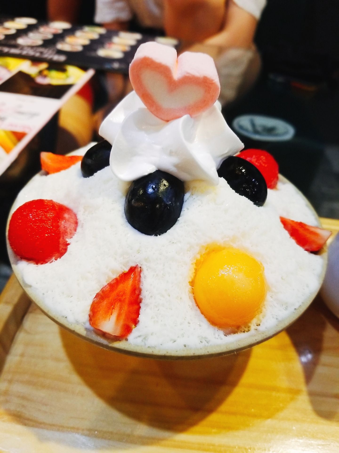 Shop giao hàng và Tiki ship nhanh hơn cả dự kiến. Hẹn thứ 5 tuần tới giao mà Chủ nhật đã nhận đc rùi.
Boss nhà mình ăn Me-O thì ko bị ợ như ca dòng thức ăn khác. 
Dùng tạm hình khác để up thôi ạ. Shop giao hàng và Tiki ship nhanh hơn cả dự kiến. Hẹn thứ 5 tuần tới giao mà Chủ nhật đã nhận đc rùi.
Boss nhà mình ăn Me-O thì ko bị ợ như ca dòng thức ăn khác. 
Dùng tạm hình khác để up thôi ạ.