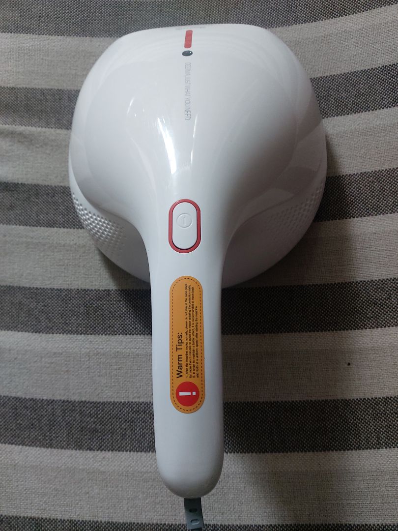 Đề nghị đổi trả lấy lại cái khác. hút thử giường nệm được đúng 4 phút tiếng kêu nghe có vẻ mạnh,rồi chuyển qua  kêu ù ù không như tiếng kêu mạnh như lúc đầu, máy nóng quá. tắt không dám hút nữa. Mong shop phản hồi đổi hàng.