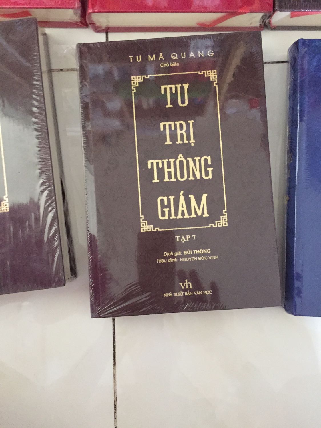 Mẫu mã đẹp! Tác phẩm lịch sử kinh điển của Trung Hoa. Giảm giá sâu. Đam mê lịch sử thì phải có tác phẩm này. Cảm ơn nhà cung cấp và Tiki.