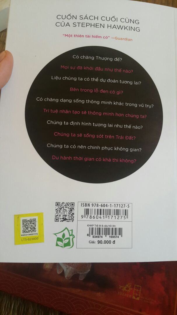 Sách mới, có màng co, dịch tốt. Thông tin đọc thấy quen quen, chắc do mình đã đọc rất nhiều quyển về thể loại Thiên văn Vũ trụ nên đã kinh qua nhiều kiến thức giống thế này. Mua về chủ yếu để đủ bộ Tủ sách Khoa học Khám Phá.