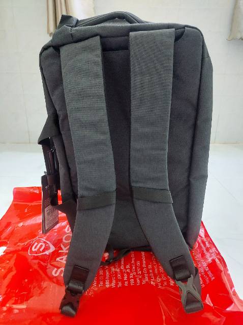 Rất hài lòng về sản phẩm vừa có thể là balo , túi du lịch đeo chéo và túi xách nữa rất tiện lợi .