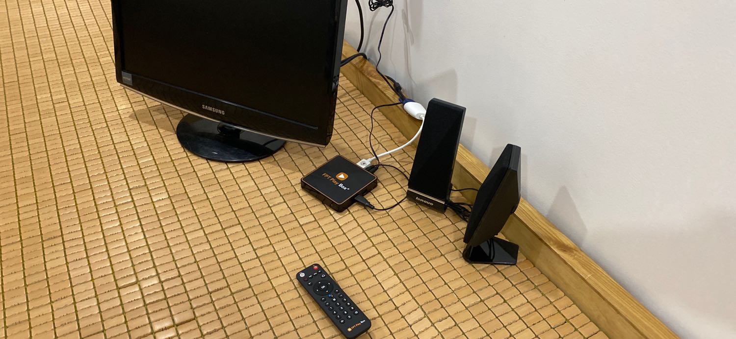 Sản phẩm tuyệt vời. Mới tinh bóc nguyên seal. Nhận hàng mình không biết kích hoạt nên nhờ shop hỗ trợ, khuya rồi mà shop vẫn nhiệt tình hỗ trợ. Sản phẩm chạy mượt và nhanh. Sử dụng đơn giản và thân thiện với người dùng. Nói chung ưng ý về sản phẩm, giá cả và cả cách làm việc của shop. Dịch bệnh nên giao hàng hơi lâu chút, nhưng chất lượng là điều tuyệt nhất.