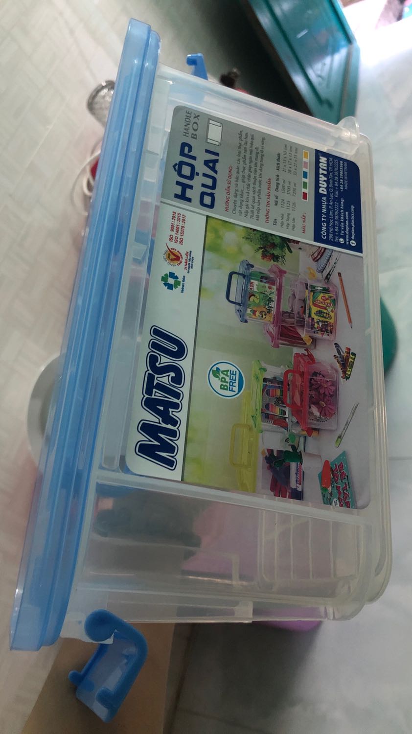 Nhựa tốt, mới làm kim chi xong nhưng nhựa ko bị bám màu ố