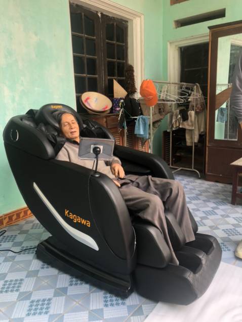 Gia đình mình nhận ghế rất thích, shop hỗ trợ rất nhiệt tình, Cảm ơn shop nha