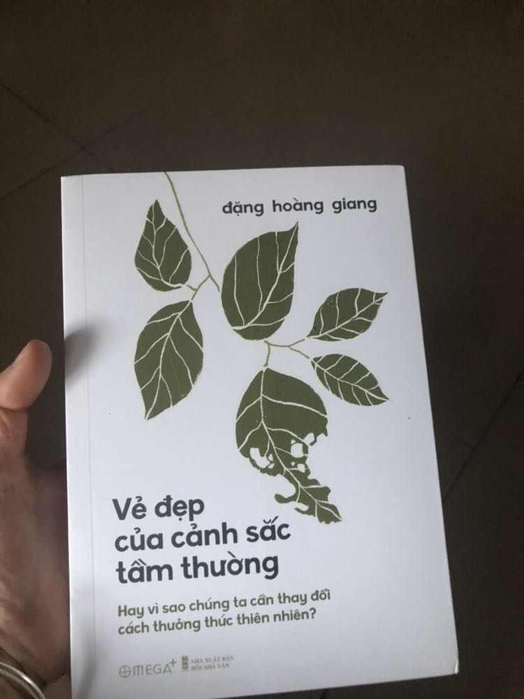 Nói chung kình thích sách của bác Giang viết nên nhân dịp sách mới ra liền mua luôn. Tiki gói hàng cẩn thận, giao nhanh. Nói chubg mua sách ở tiki là mình yên tâm nhất. Nhưng sao không có book mark nhỉ? Tiếc quá 🥲
