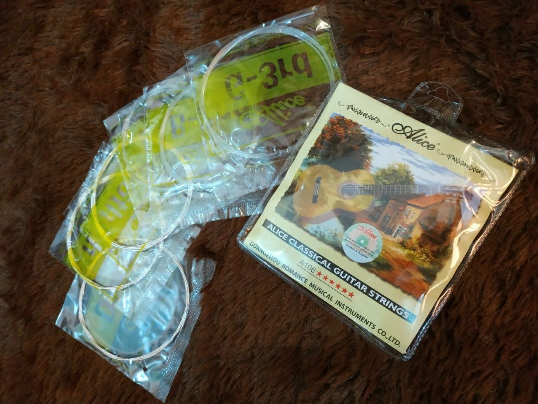 Dây tốt, tiếng đàn êm, không bị rè. Giao hàng nhanh.... rất tuyệt vời :))