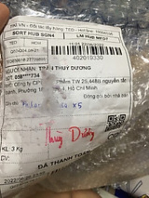 đơn hàng của tôi 6 hộp mà giao 5 hộp nhắn tin cho shop k phản hồi 
chưa khi nào mua hàng trên tiki mà bị như vậy