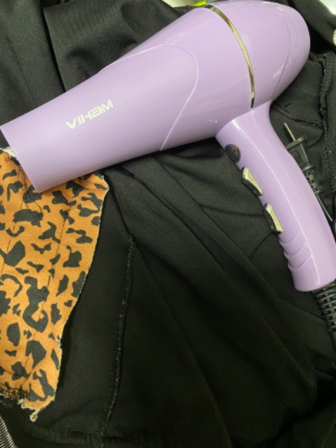 màu lạ thấy hay hay mua mà cũng rất xịn xò dù giá rẻ nhé mng có thể tham khảo