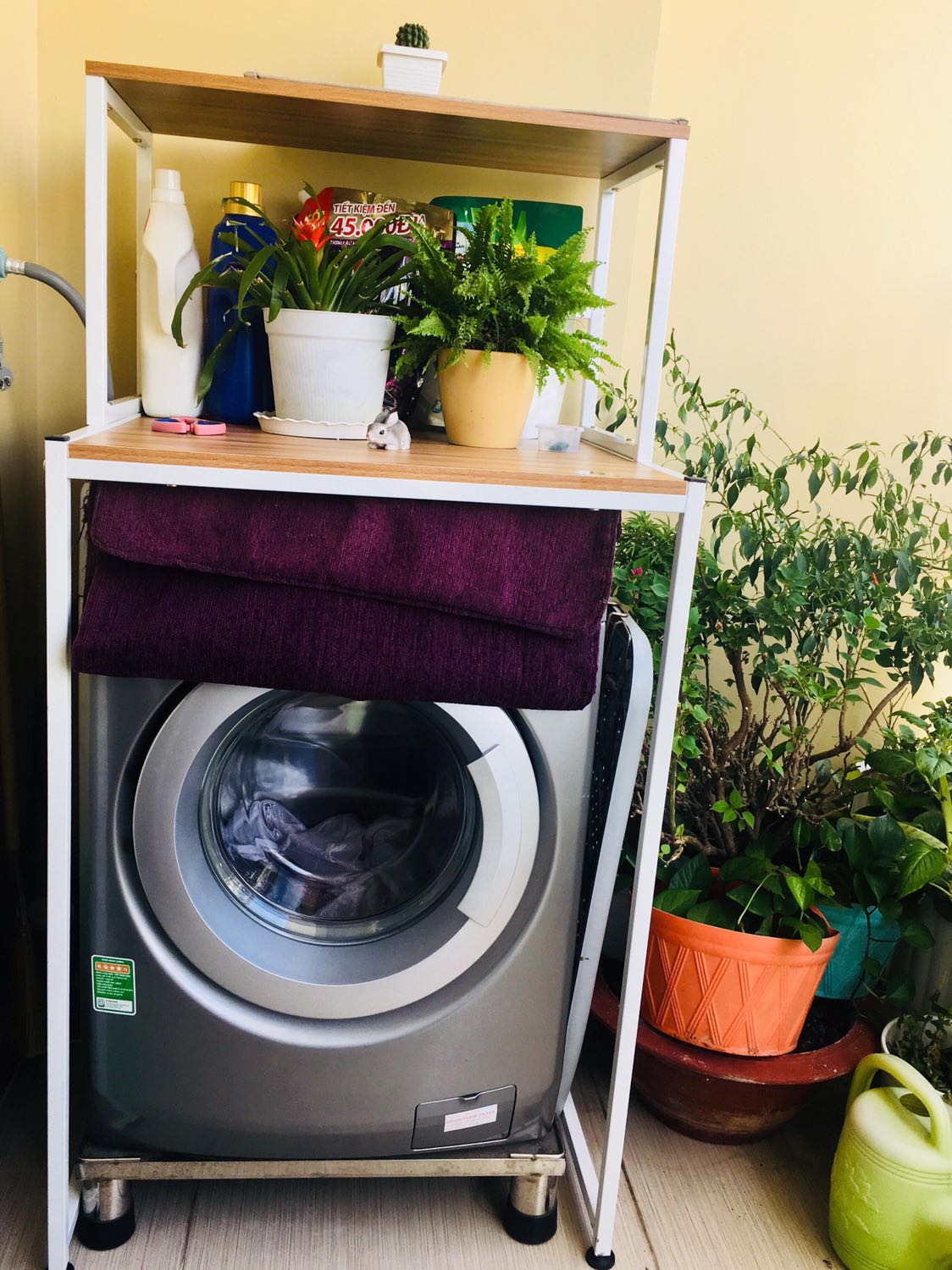 Đẹp tuyệt vời nha shop ơi. Mua hàng ưng ý quá.
Khung kệ rất chắc chắn, mặt gỗ nhẵn trơn, màu gỗ rất sang. Tư vấn thì nhiệt tình, hỗ trợ khách quá trời. 
Nói chung shop 9house này ổn áp, sẽ ủng hộ tiếp tục