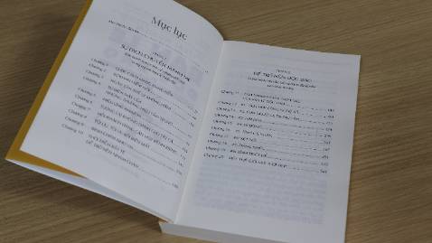 Một cuốn sách rất phù hợp ở thời điểm hậu covid này, nó giúp em rất nhiều trong xây dựng chiến lược kinh doanh. Cảm ơn tác giả và team đã dành thời gian công sức để đem lại một cuốn sách hay và rất thiết thực. Hy vọng rằng cuốn sách này giúp đỡ thêm nhiều bạn trẻ khác đang trong tư thế chuẩn bị bán lẻ🥰🥰🥰