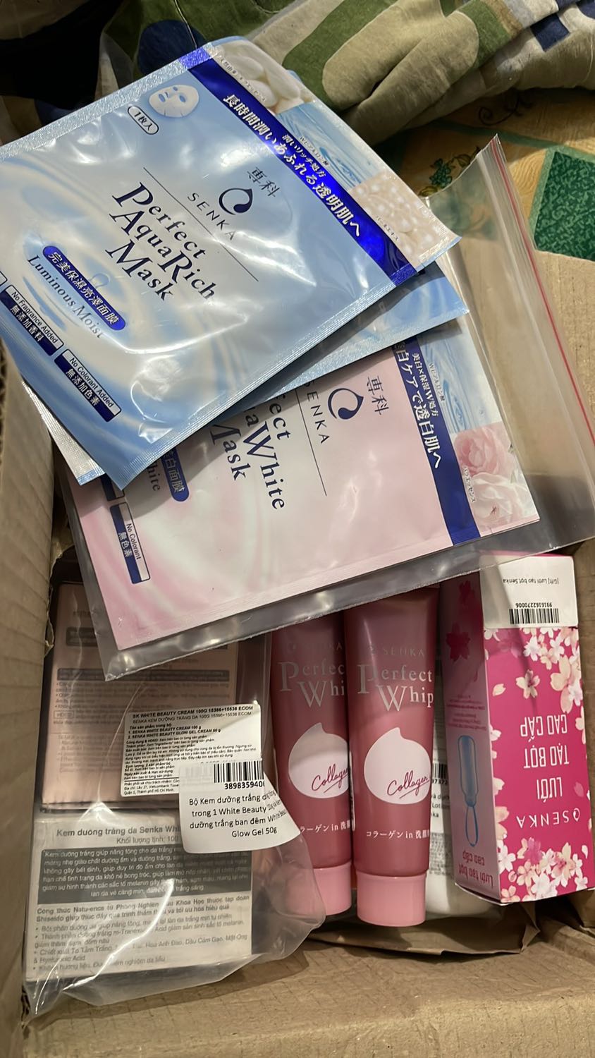 Dòm bé bé xinh xinh ghê, thích hợp bỏ vào túi xách để đem theo sử dụng thường xuyên nhé ❤️