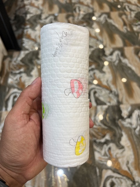 Cuộn giấy mỏng và ngắn. So với giá khá cao.