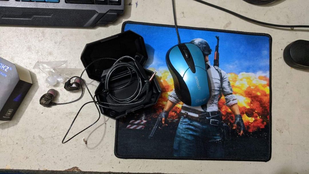 lót chuột rẻ và khá đẹp quá oke nên khá kết ạ lần sau sẽ ủng hộ shop típ ạ ?