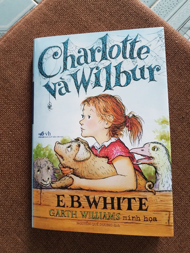 Sách mới, giao hàng nhanh. 5 sao trừ  nhé  vì bìa cuốn Lâu đài bay hơi bụi ???