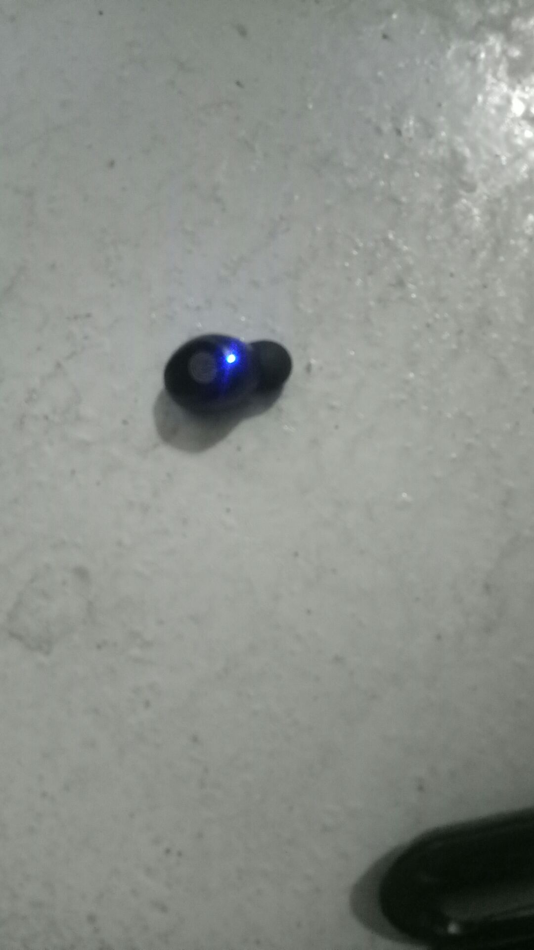 sản phẩm 1 bên ko nghe được khách hàng muốn đổi sản phẩm khác cho khách