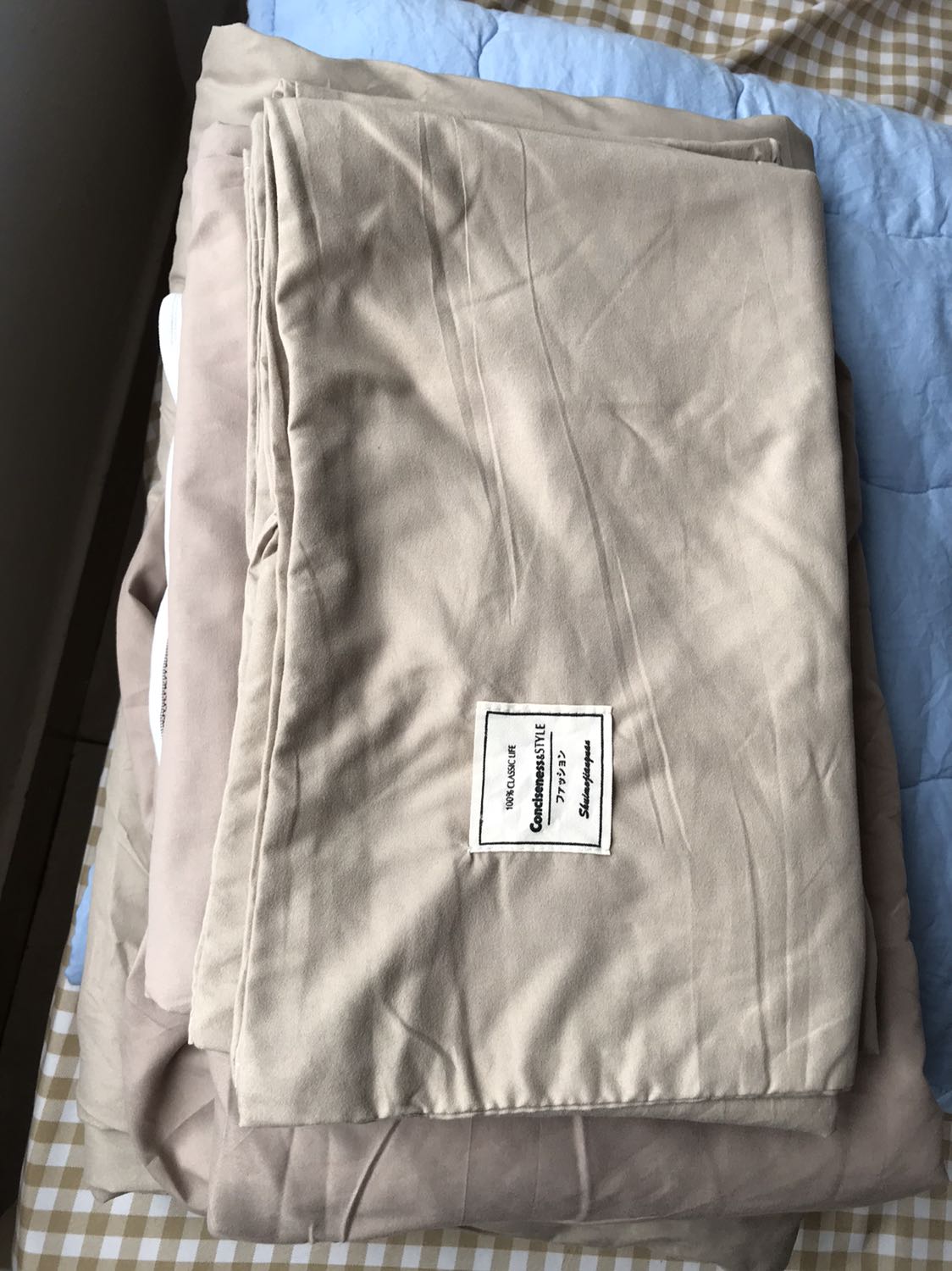 Chất lượng tốt, phù hợp giá tiền. Mềm mại, thấm hút tốt.
Tiki giao hàng nhanh, đóng gọi cẩn thận. Mình sẽ ủng hộ Tiki dài dài