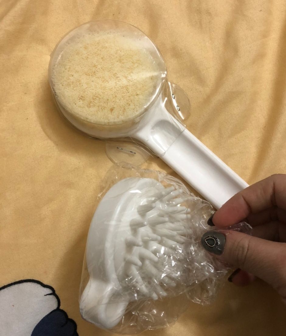 sản phẩm dùng thích lắm ạ, chất liệu mềm, gãi không bị đau đầu quá, rất thư giãn mình rất ưng, shop nhiệt tình giao hàng cũng rất nhanh