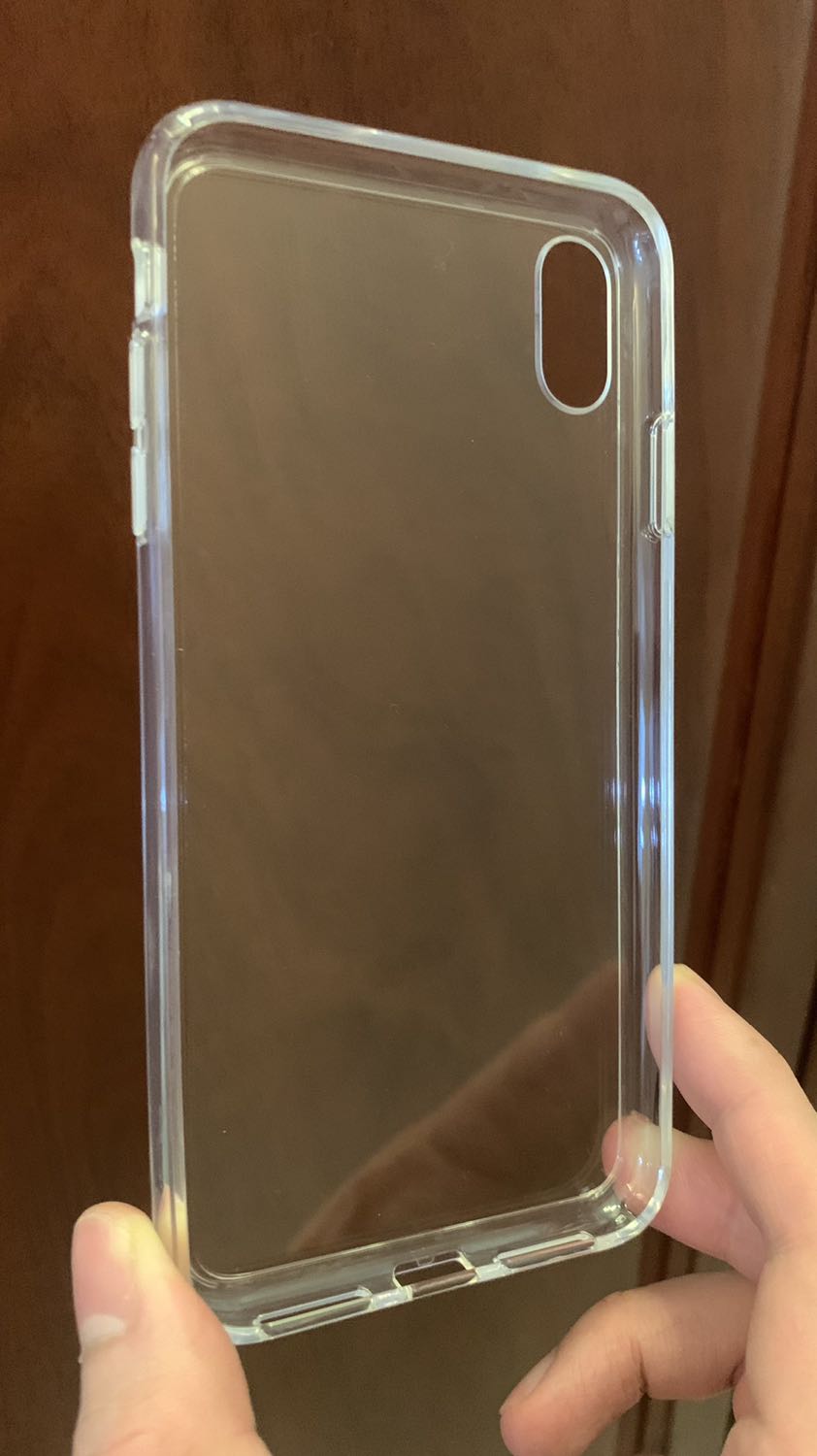 Giao nhanh do có Now. Hy vọng ko nhanh ố viền. Mặt lưng nhựa cứng trong suốt. Lỗ khoét ko dc 100% chính xác lắm nhưng cũng ko ảnh hưởng mấy. Tầm tiền này thì vậy. Mẫu này giờ khó tìm sau 3 năm.