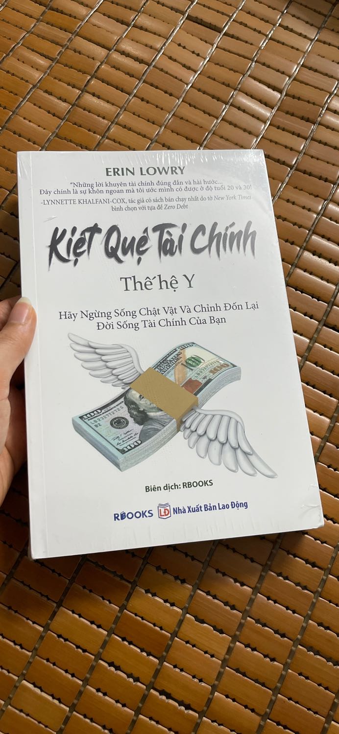 Sách bọc đẹp, nguyên seal ni lông. Nội dung hay, hữu ích cho những đứa tiêu hoang như mình.