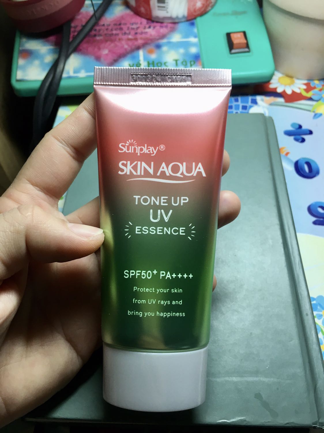 Từ ngày Sunplay có dòng tone up này,
mình đã là fan ruột của Sunplay luôn, đã dùng 7749 tuýp rồi😘

Lần này ra dòng dành cho da tái xanh thật quá ưng mình luôn, mình luôn trăn trở với màu da của mình rất lâu, giờ tìm được dòng dành cho loại da này, thật sự happy🥰