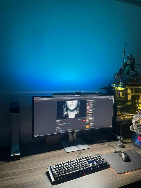 Đèn màn hình Yeelight chính hãng, nguyên seal. Giao hàng nhanh, đặt thời điểm gần tết mà giao hàng ngay ngày hôm sau