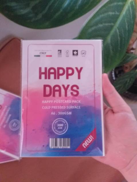 Mình thấy sản phẩm tốt , nhưng gói hơi sơ sài , mình nghĩ chắc do mình mua tệp giấy cũng nhỏ nên chắc gói không kỉ. Mà mình thấy giầy nhỏ cực luôn hình như chiều dài chỉ 15 cm , chiều rộng 10.3 cm . Mà giáy được một cái là rất dày , tệp chỉ 10 tờ mà nhìn như 20 tờ vậy. Nếu mua giấy loại này thì nên mua nhiều một tí , vì giáy nhỏ nên dùng tầm 1-2 tuần sẽ hết nha. Ok mình cho sản phẩm 4 sao, 9,5 điểm 👍