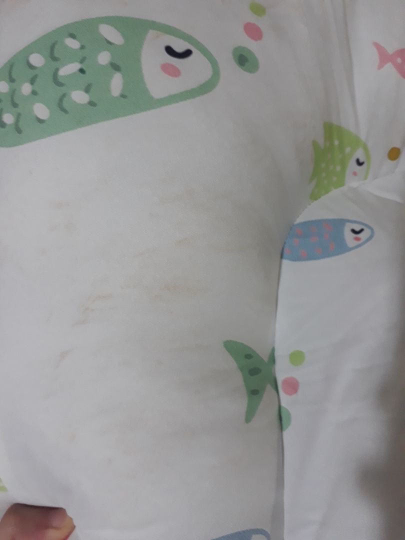 mùa dịch giao hàng mất 8 ngày mới nhận được. nhưng quà tặng kèm là đệm nôi.moony cho bé thì dính bẩn từ trước, háo hức đợi để cho em bé sài mà như vậy. tiki đã tạo lệnh thu hồi cho mình. hi vọng tiki sẽ đổi 1 sản phẩm mới và gửi lại. đã mua rất nhiều hàng của tiki rồi. hi vọng sẽ được gửi lại sp mới chứ không phải mã giảm giá. gian chính hãng tiki lần này làm ăn chán quá. còn khăn ướt thì k vấn đề gì.