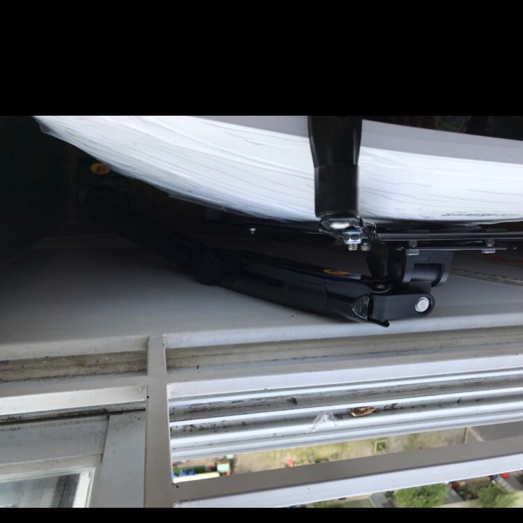 Sản phẩm quá tốt, chắc chắn. Nhưng nếu dùng màn 27 inch nên mua loại F100 cho đã hơn vì màn 27 inch hơi nặng.