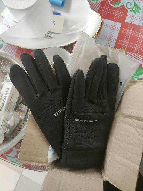 Mình mua chủ yếu là để cầm máy ảnh cho khỏi bị dơ nhưng đôi bao tay này hơi dày nhưng cũng tạm ổn, giao hàng rất nhanh, đặt hàng hôm trước hôm sau đã tới rồi. Cho 5 sao ủng hộ shop nhá :) Mình mua chủ yếu là để cầm máy ảnh cho khỏi bị dơ nhưng đôi bao tay này hơi dày nhưng cũng tạm ổn, giao hàng rất nhanh, đặt hàng hôm trước hôm sau đã tới rồi. Cho 5 sao ủng hộ shop nhá :)