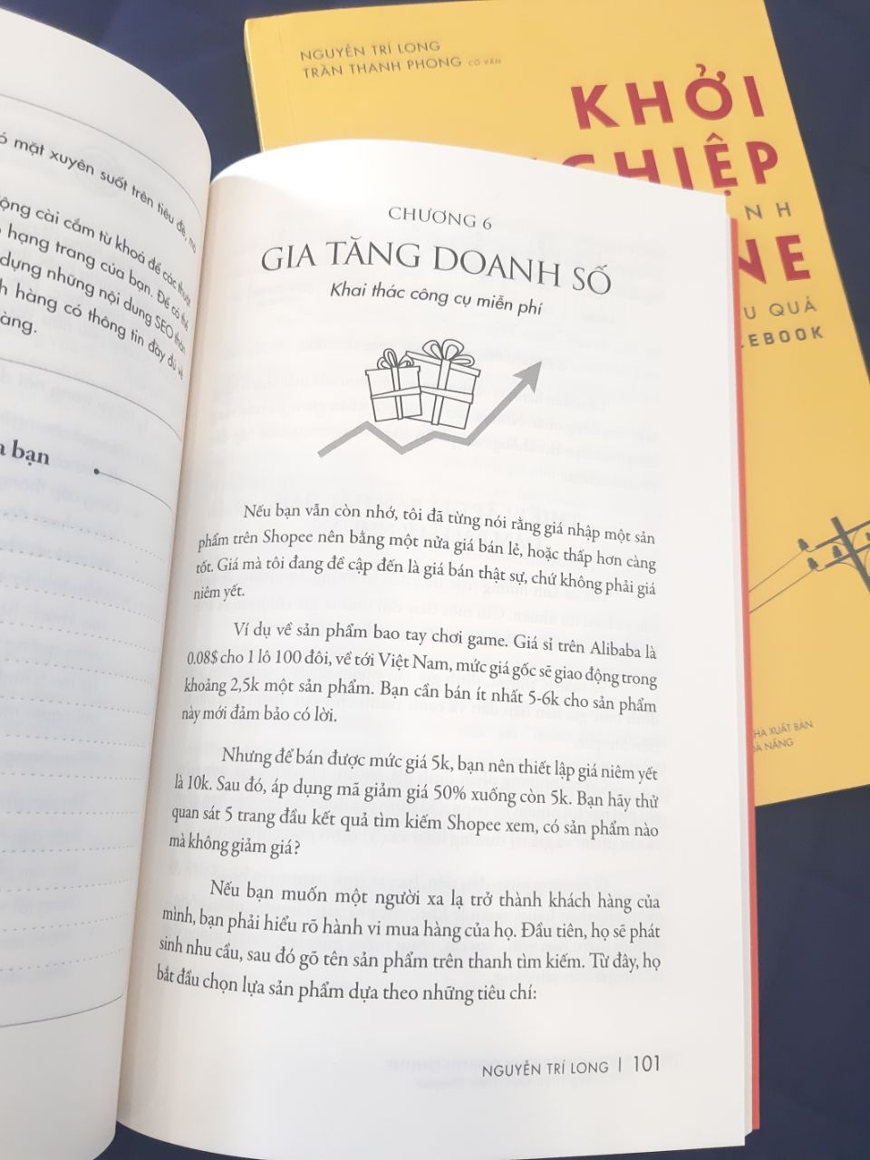 Buôn bán online hiện tại khá hot, mình cũng mới tập tành và cũng chưa biết có sách hướng dẫn bên hàng trên sàn ***, thật may vì tìm thấy bộ sách này như gãy đúng chỗ ngứa vậy. Cảm ơn TIKI!