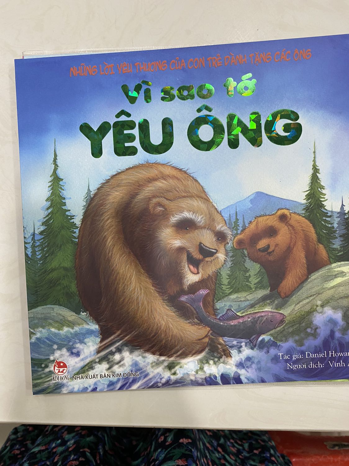 Tranh đẹp, đơn giản. Phù hợp cho các bé dưới 3t