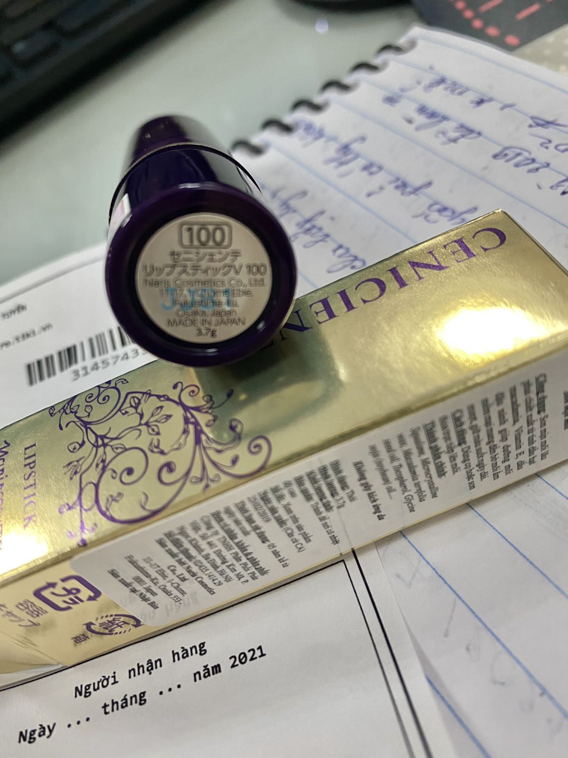 Gửi Tiki,
Châu đã nhận hàng cách đây 30 phút nhưng không đúng sản phẩm Châu đặt hàng. 
Châu đã đặt cây son số 101 hồng đào, các bạn gửi cho Châu nhầm thàn số 100. 
Nhờ các bạn đổi lại giúp Châu.
Châu cảm ơn 
!