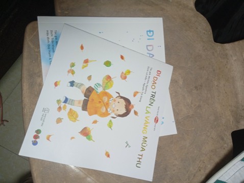 Sumire là cô bé có nhiều cảm xúc, hay khóc nhè nhiều, khi giận, khi vui , khi buồn... Đến mẹ cô bé cũng ko biết sao con khóc nhiều