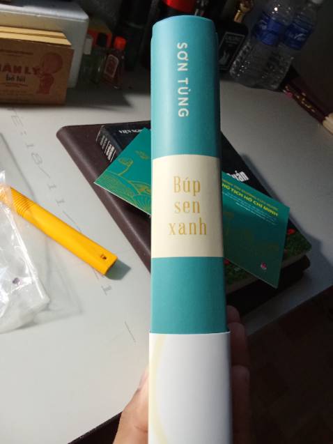 Không có gì để chê, hơi tiếc là bản này không có tấm bảo vệ bìa