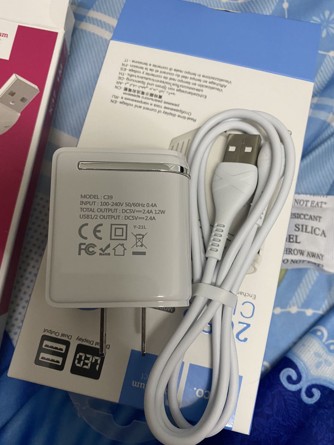 Sản phẩm đúng như nô tả,đẹp sạc nhanh ,mọi thứ đều okiee,giao hàng nhanh