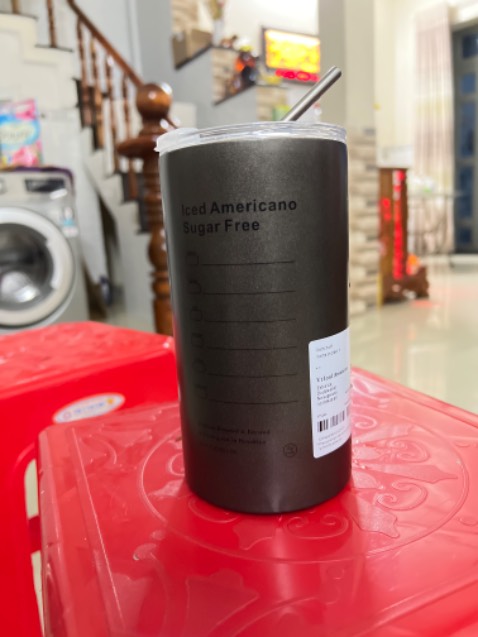 Hàng giống clip review, ly nguyên khối không phải ly ghép , không được giống hàng real cho lắm :))), chất lượng sau khi sử dụng sẽ update sau.