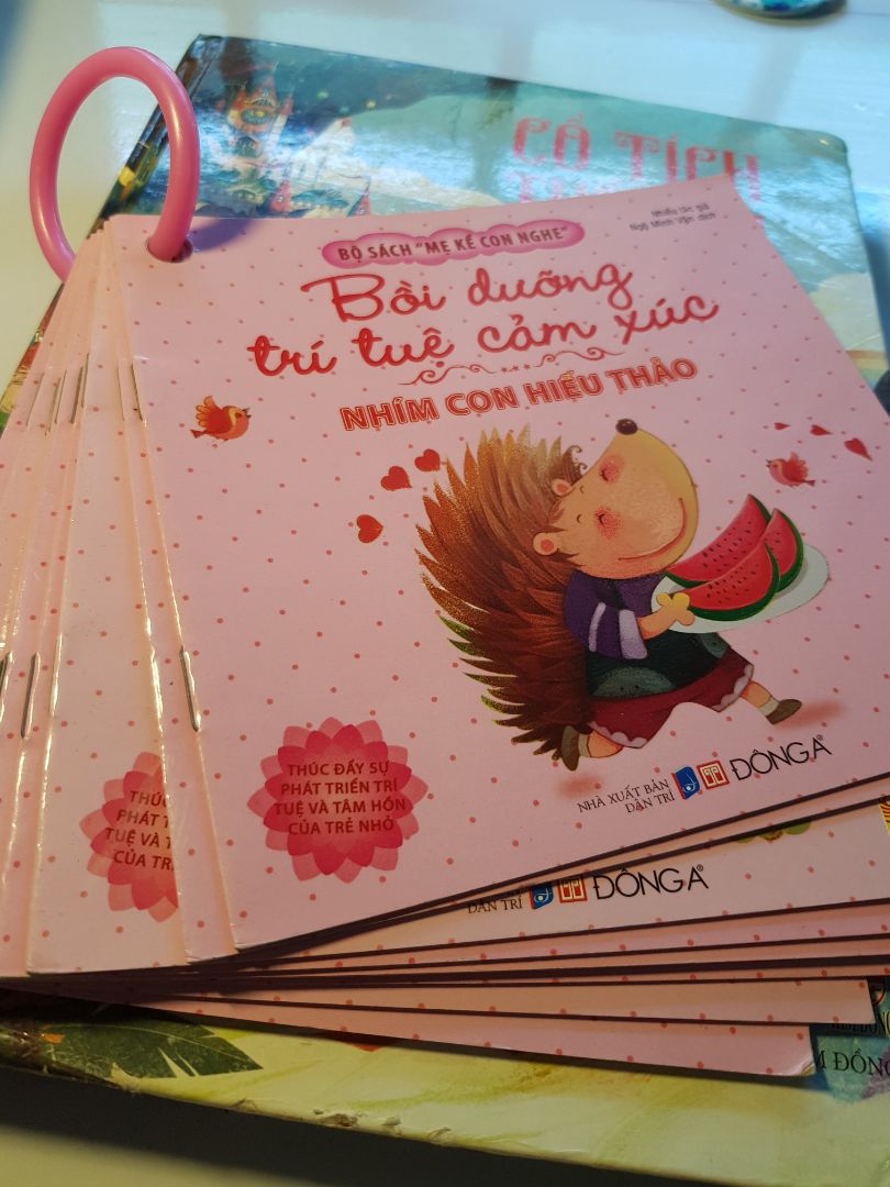 sách đẹp. nội dung hay. phù hợp cho trẻ dưới 6 tuổi hoặc những bạn bắt đầu tập đọc. shop giao hàng nhanh. đóng gói cẩn thận. nên mua
