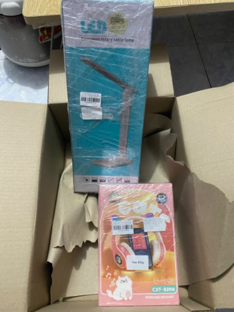 Giao nhanh, đèn nhẹ, dễ sd cũng nhanh hết pin, nói chung ổn