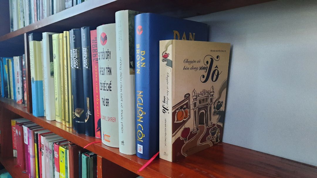 sách giao hơi muộn nhưng chất lượng đảm bảo. Nội dung thì giống một cuốn tiểu thuyết phong tục. có giá trị cho những ai tìm hiểu phong tục đất Tràng An xưa