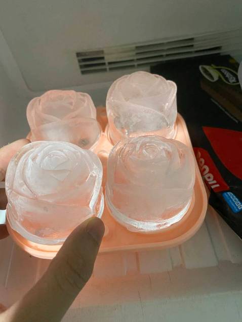 Shop giao nhanh đóng gói cẩn thận. Khuôn đẹp xinh xỉu luôn