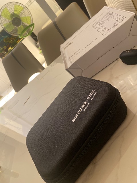 Sp có 2 phiên bản - shop bán là bản thường (nên ghi rõ)