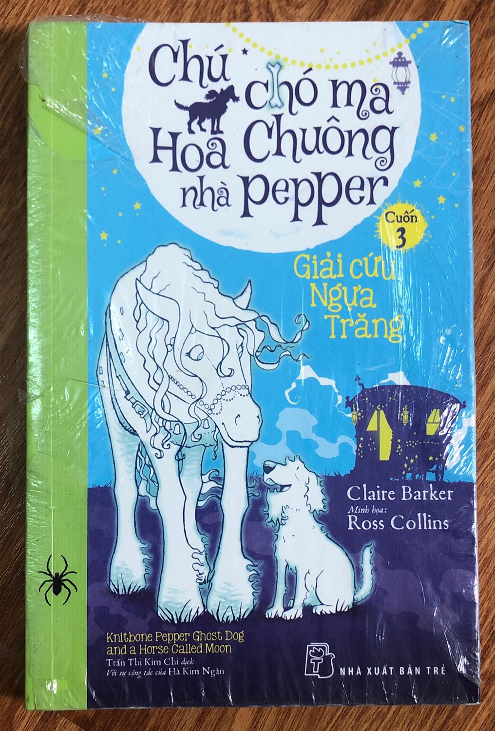 Sách mới còn màng co, tuy màng co hơi tơi tả vì trong kho lâu ngày. Bộ ba cuốn sách này rất hay và ý nghĩa. May mắn đợt này Trẻ lại sale 50% nên hốt được cả bộ, vô cùng ưng ý. Tiki giao hàng nhanh, hộp bọc cẩn thận.