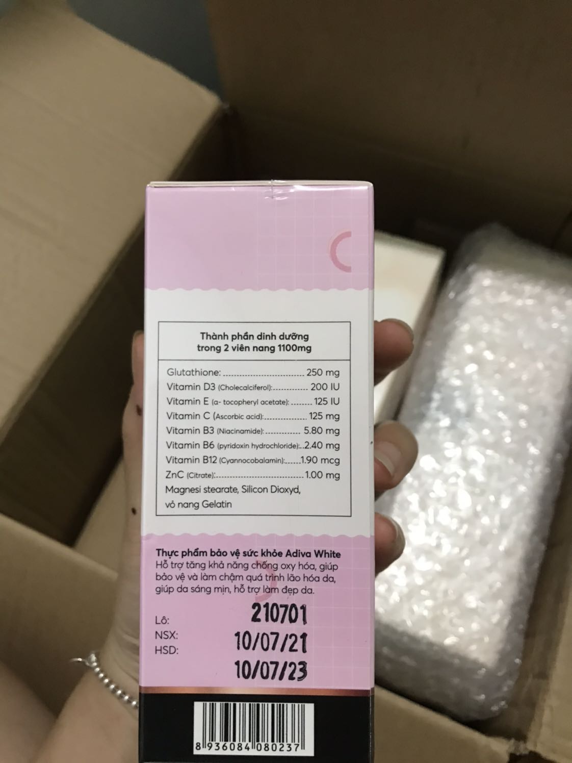 Chưa uống nên chưa biết, đợi 1 tháng sau quay lại phản hồi. Shop đóng gói cẫn thận nhưng sản phẩm bao bì gương bao quanh sp hơi thô, nhìn giống giả nhưng mk đã check mã vạch thử và thấy đúng mã vạch.
Shop trả lời nhiệt tình