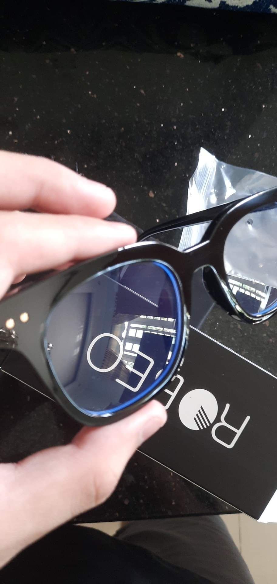 kính đẹp, giao nhanh chưa tới 1 ngày nữa