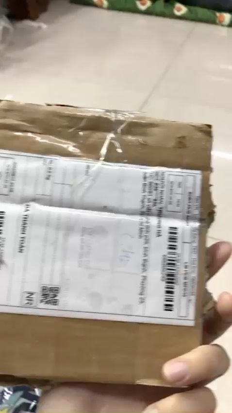 (*) Đánh giá không tính điểm
Gói hàng nhìn chả muốn mua lại