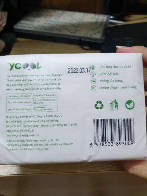 giấy xài ok lắm. tiện và bảo vệ môi trường hơn khăn ướt. giá rẻ