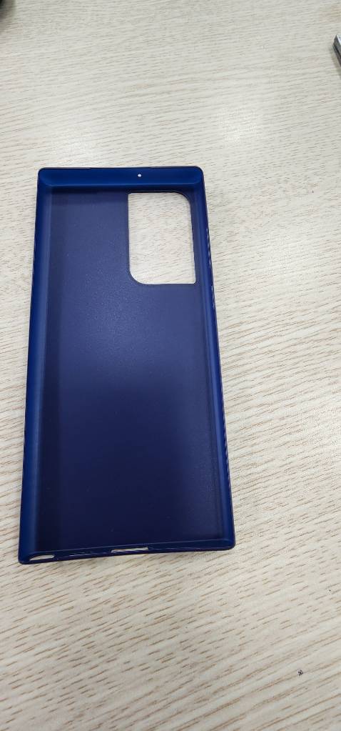 Kiểu dáng đẹp, mỏng nhẹ ôm sát máy màu sắc khá ok